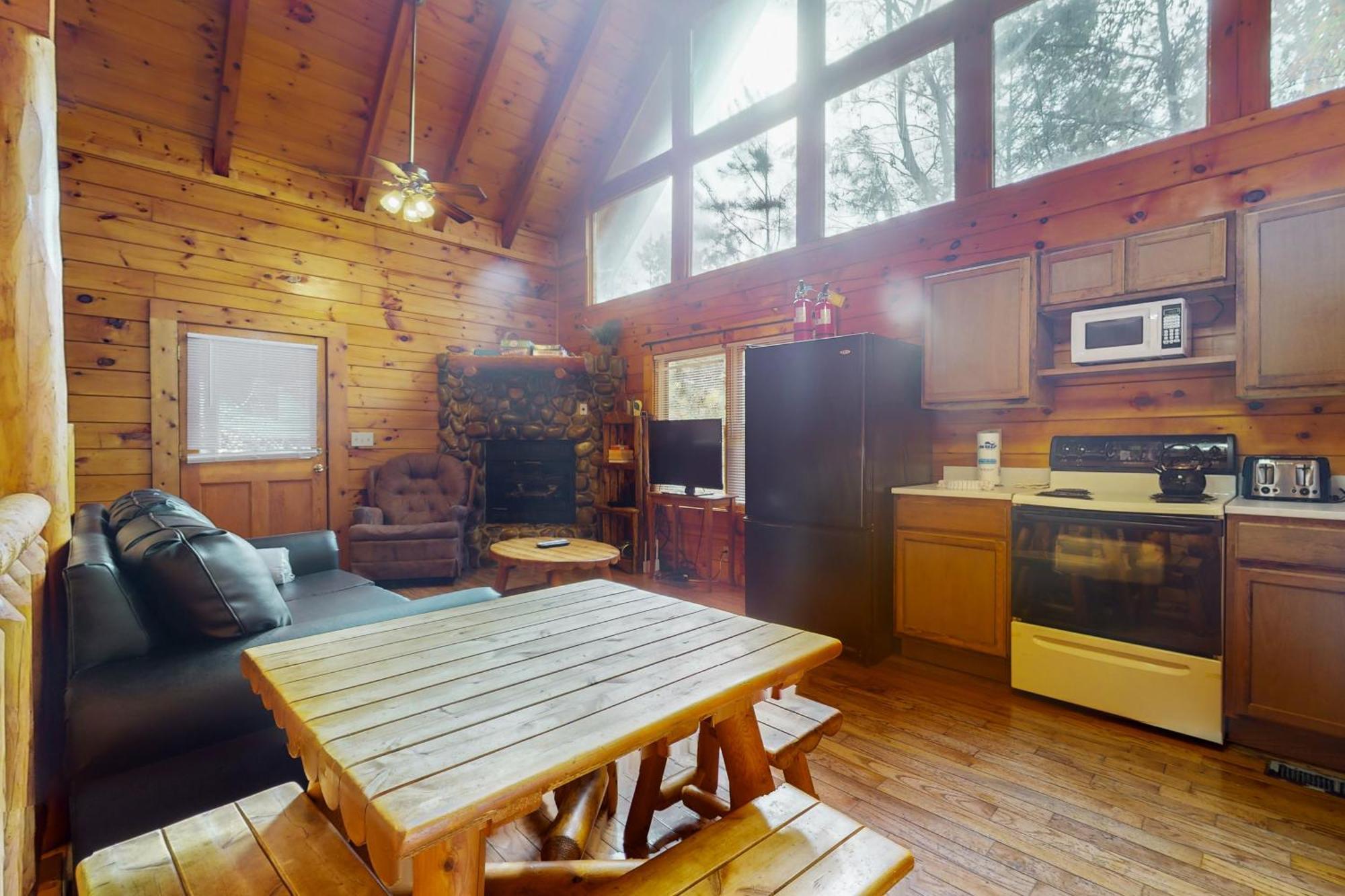 Sugar Bear Cabin เซอเวียร์วีล ภายนอก รูปภาพ